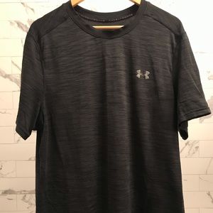 Men’s XL under armour athletic shirt